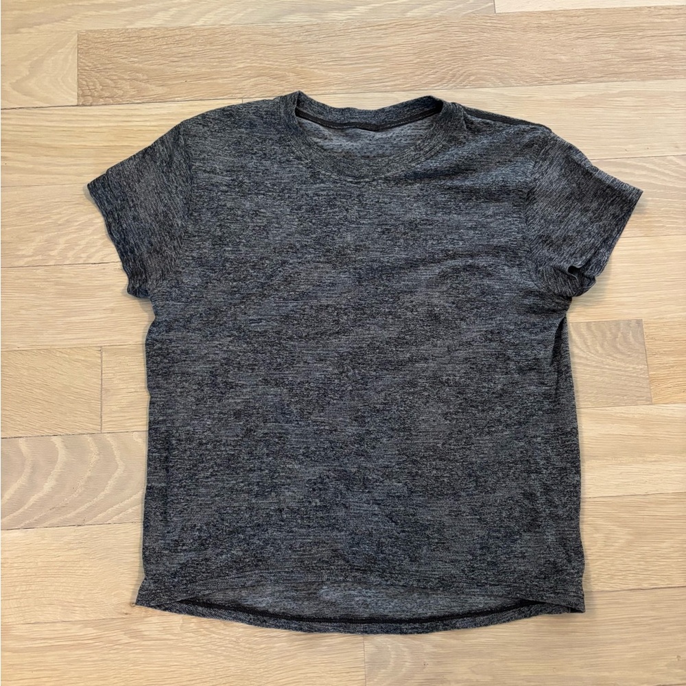 Gray camo perforated Lululemon Short Sleeve T-Shirt